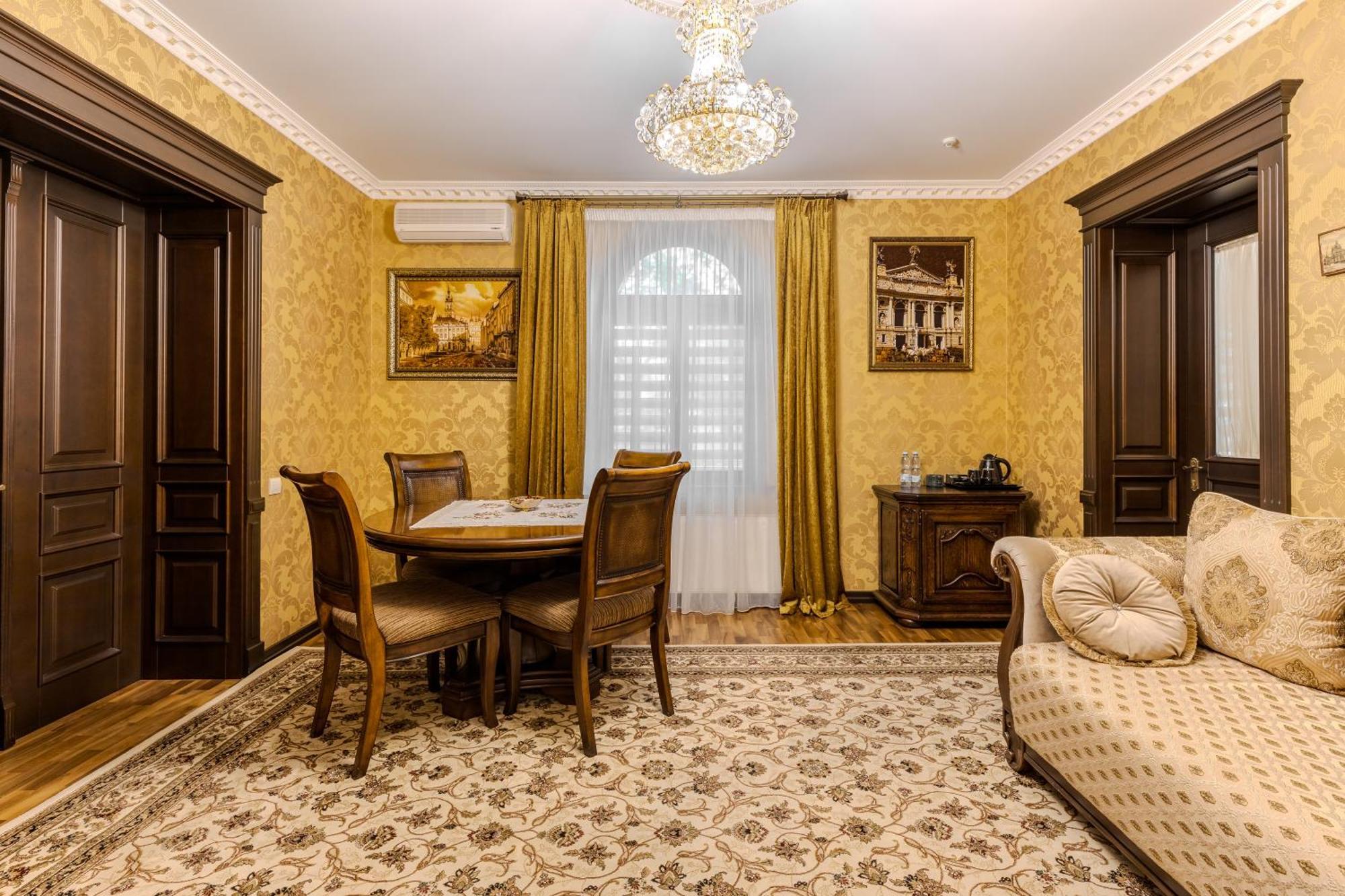 Luxury Boutique Andreevskiy Lviv Eksteriør bilde